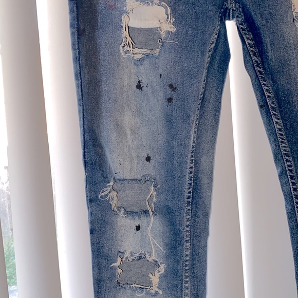 Men’s blue jeans with soldier theme on the front - Picture 6 of 10